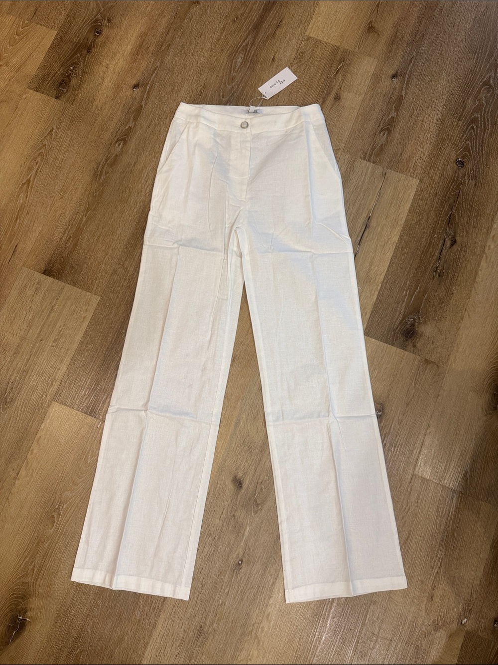 White High-Rise Straight Leg Pants with beautiful pearl button